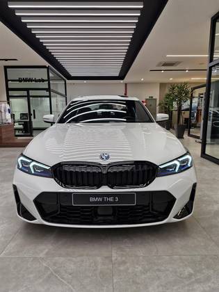 BMW 330e 2.0 16V TURBO HÍBRIDO M SPORT AUTOMÁTICO